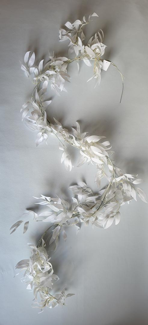 Girlanda Artificiala Ruscus Alb