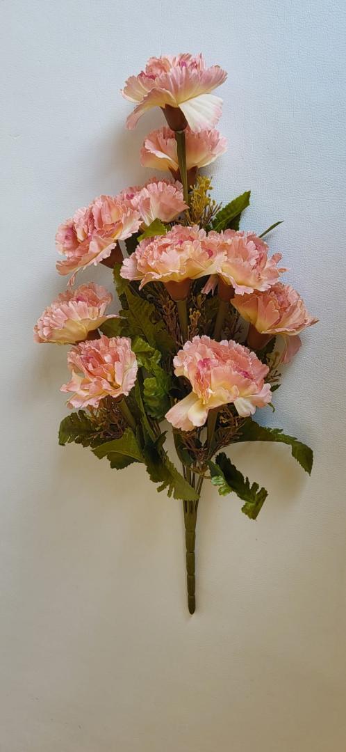 Buchet Garoafe Piersica Satirat