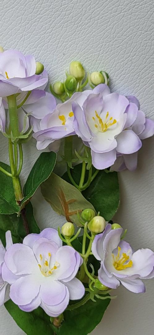 Creanga cu Flori Lila