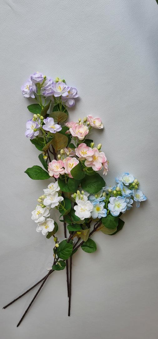 Creanga cu Flori Lila