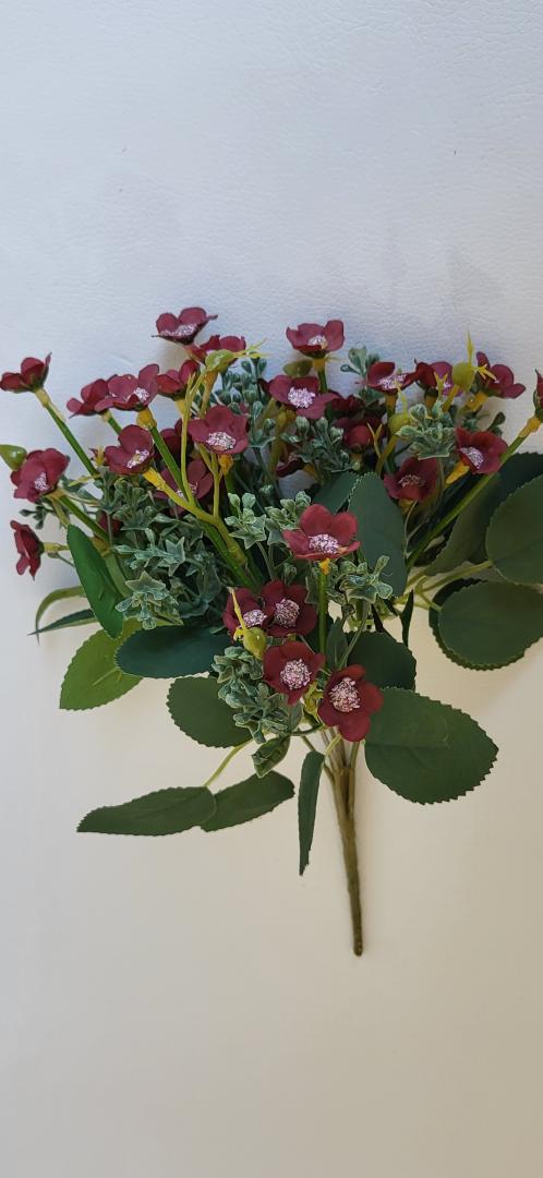 Buchetel Floricele Bordo