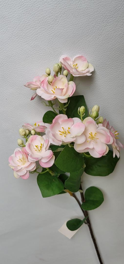 Creanga cu Flori Roz