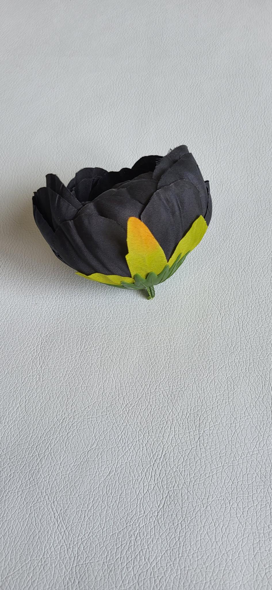 Cap Bujor Negru